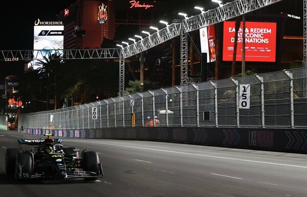 Versus / ¿"Palo" para Max? Hamilton y su crítica para los que se "quejaron" del GP de Las Vegas