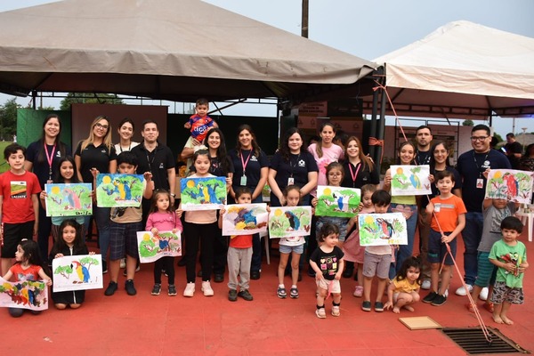 Juegos, películas y taller de pintura en exitoso encuentro ambiental de Itaipú - ADN Digital