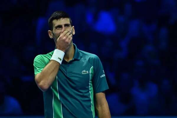 Djokovic gana a Sinner en la final y supera a Roger Federer como ‘Maestro’ - Tenis - ABC Color