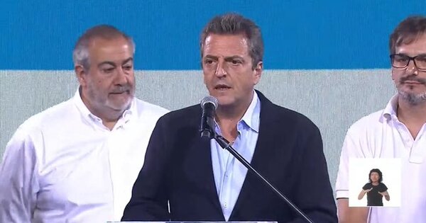 Sergio Massa reconoce la derrota y felicita a Javier Milei