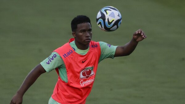 Endrick expresa su admiración por Messi, pero prefiere a Pelé y CR7