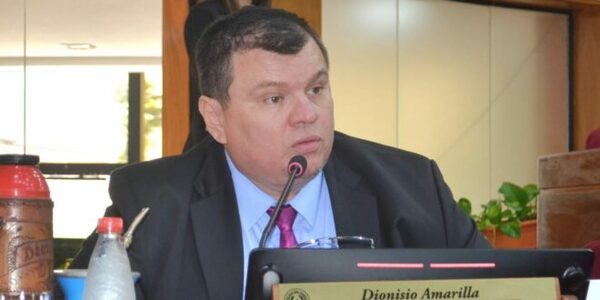 Senador Amarilla revela cobros millonarios de Kattya González al PLRA