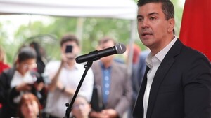 Santiago Peña felicita a Javier Milei por ganar la presidencia de Argentina