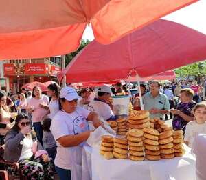 Comerciantes están esperanzados en mejorar sus ventas en Caacupé - Nacionales - ABC Color