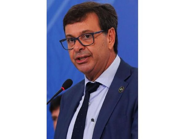 Nuevo ministro de Turismo de Brasil no quiere más cierres