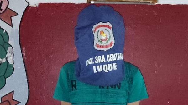 Joven hallada sin vida tras denuncia por fuerte olor en una casa de Luque, posible feminicidio