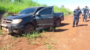 Subcomisario quiso apropiarse de camioneta donada para patrullera - La Clave