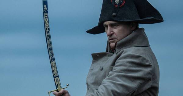 La Nación / Un “pequeño dictador petulante”: Joaquin Phoenix se calza las botas de Napoleón