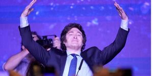 ARGENTINA EN TRANSFORMACIÓN: EL IMPACTO DE LA VICTORIA DE JAVIER MILEI Y SU ENFOQUE RADICAL - Itapúa Noticias