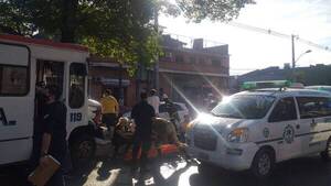 Bus de la Línea 37-C chocó contra un árbol y dejo  heridos