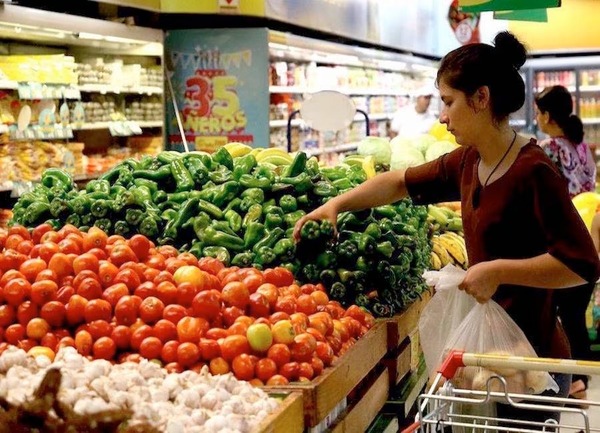Productores y supermercadistas se reúnen para incentivar comercialización directa