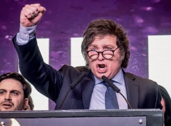 Como presidente electo, Milei presenta un discurso más pragmático y moderado - La Tribuna