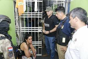 ¡Qué estudiosa! Carmen Villalba utilizaba notebook para terminar su tesis de Psicología, he'i abogada