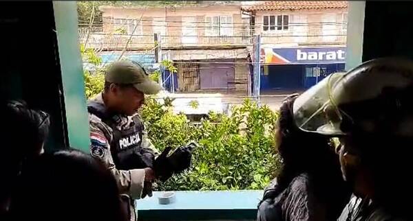 [VIDEO] Opa el susto: granada que llevó estudiante al cole es una réplica