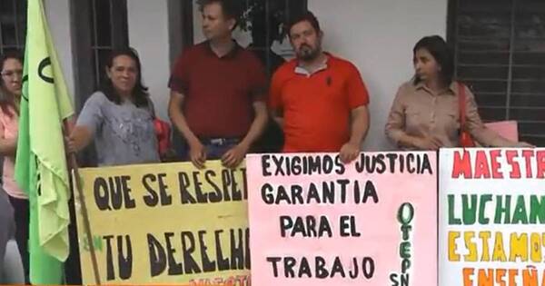 La Nación / Docentes denuncian que no figuran en registros del MEC y no pueden concursar