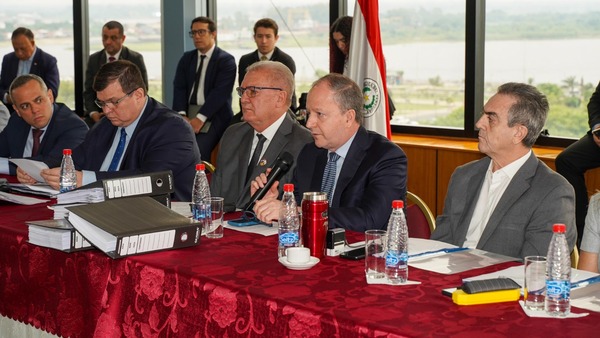 Ministro pide ser incluido en debates legislativos del PGN 2024 - MarketData