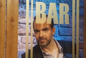 Éxitoso estreno de Polémica en el Bar