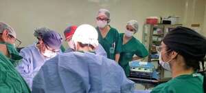 Trasplante renal en el Hospital de Clínicas: paciente evoluciona favorablemente tras exitosa cirugía - Nacionales - ABC Color