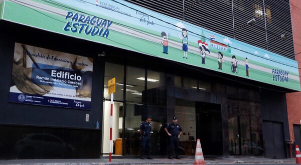 Fiscalía imputa a 5 docentes por supuesta falsificación de títulos para concursar en MEC - La Tribuna