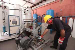 MIC y la AFD se al铆an para promover mayor acceso a cr茅ditos destinado al sector industrial - Revista PLUS