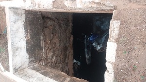 Joven motociclista cae en un desagüe pluvial y sufre traumatismo de cráneo