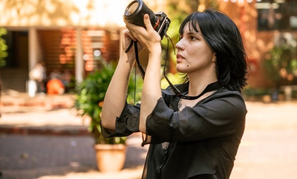 Lara Loncharich gana Premio Lumière 2023 por su documental “Sala de espera”