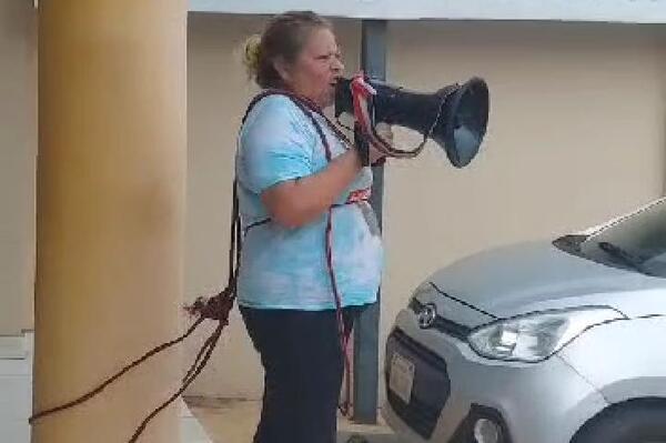 AUDIO: Jefa de Secretaría de Adultos Mayores rechaza acusación de supuesto maltrato - San Lorenzo Hoy