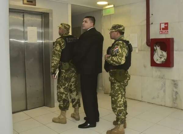 Cámara concede prórroga para acusar a la Fiscalía en caso de soborno agravado - Policiales - ABC Color