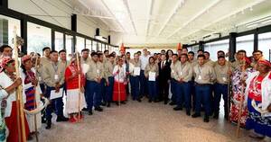 La Nación / Gobierno incorpora mediante concurso a 36 personas nativas a cargos públicos