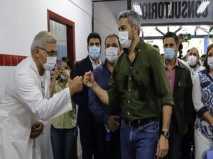 Marito no enfrenta los escándalos de corrupción y solo lanza desafíos