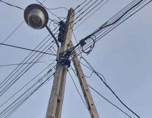 Electricista fallece al sufrir una descarga eléctrica en Ciudad del Este - ABC en el Este - ABC Color