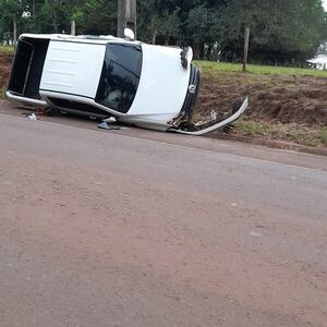 Camioneta hurtada en Brasil protagonizó accidente en Salto del Guairá