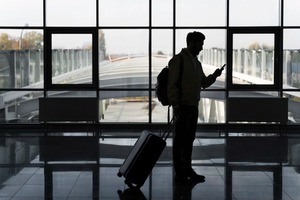 Detienen a presunto estafador quien prometía viajes a sus víctimas