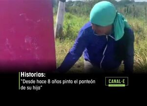 Desde hace 8 años pinta el panteón de su hija