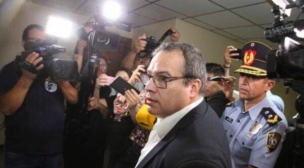 Carlos Granada, a juicio oral por supuesto acoso y coacción sexual