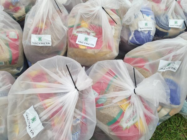 Continúa hasta el jueves la entrega de aportes y víveres a pescadores de Itapúa - .::Agencia IP::.