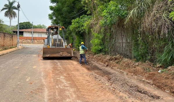 Diario HOY | Mejoran calles alternativas de Lambaré como parte de las obras de la Costanera Sur