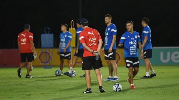 ¿Qué hora va a jugar Paraguay?