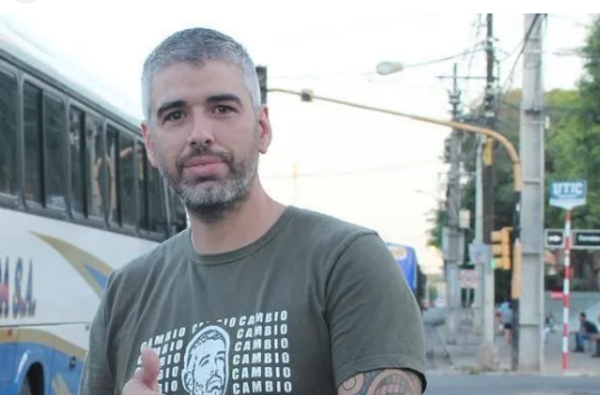 Víctor Herreros: «Nosotros no estamos apoyando a ningún otro partido político»