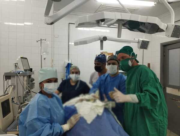 EXITOSO TRATAMIENTO DE ESCLEROSIS DE QUISTE RENAL REALIZADO EN EL HOSPITAL DISTRITAL DE CNEL. BOGADO - Itapúa Noticias