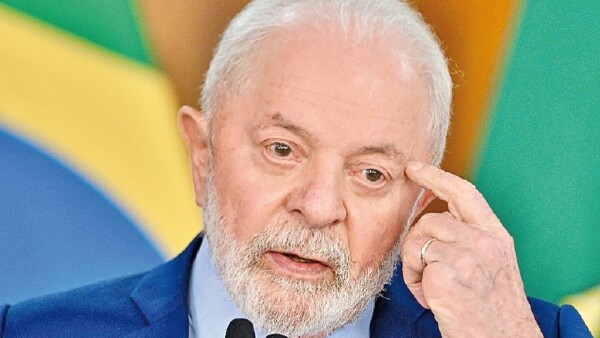 Al presidente Lula da Silva le aparece un vecino incómodo