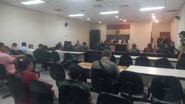 Condenan a prisión al padre de Vita Aranda y a ocho policías más