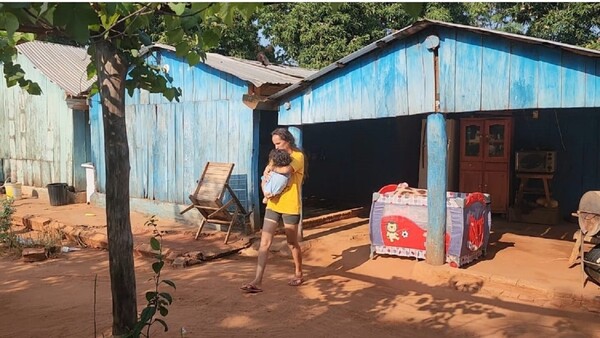 Niño con hidrocefalia y parálisis necesita un aire acondicionado