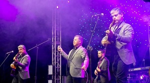 Trío San Valentín: 23 años de vida folclórica musical ininterrumpida, cosechando éxitos en los grandes escenarios del nivel nacional e internacional - Noticiero Paraguay