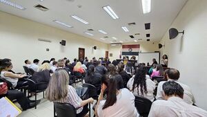 Ministro Ramírez Candia disertó en Diplomado de Ciencias Jurídicas