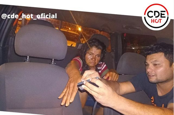 ¡Cháke! Una mujer con trastornos mentales entra a las casas y se roba a niños