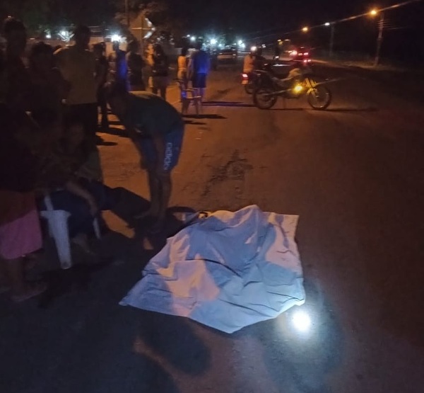 Joven pierde la vida tras ser atropellado por una camioneta