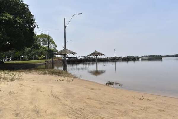 Descenso sostenido del río Paraná en zona de Ayolas - Nacionales - ABC Color