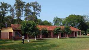 MEC: nuevo gobierno “congeló” proyectos en más de 1.000 escuelas, denuncian  - Nacionales - ABC Color