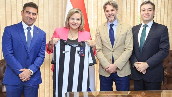 Lilian Samaniego: "Olimpia hace años no gana la Libertadores, Cerro nunca ganó una"